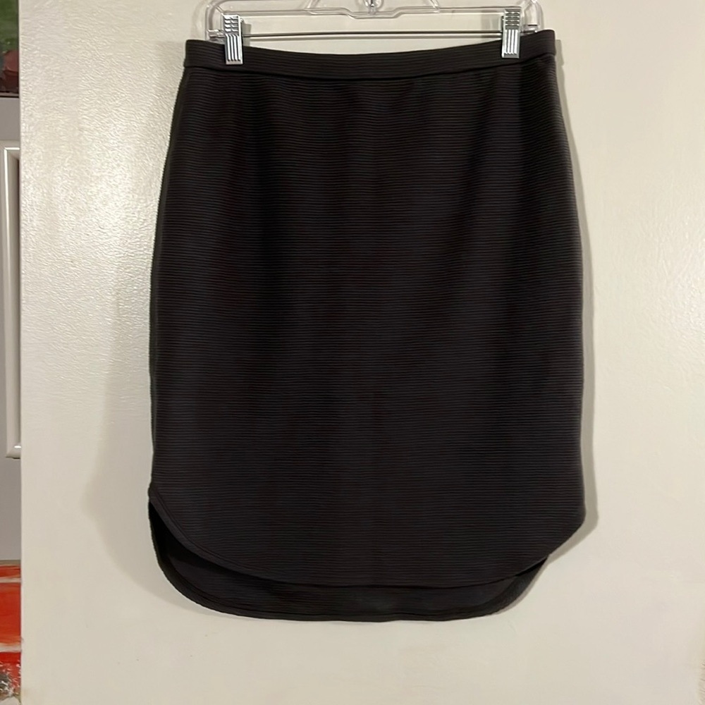 Banana Republic gray stretch elastic waist skirt